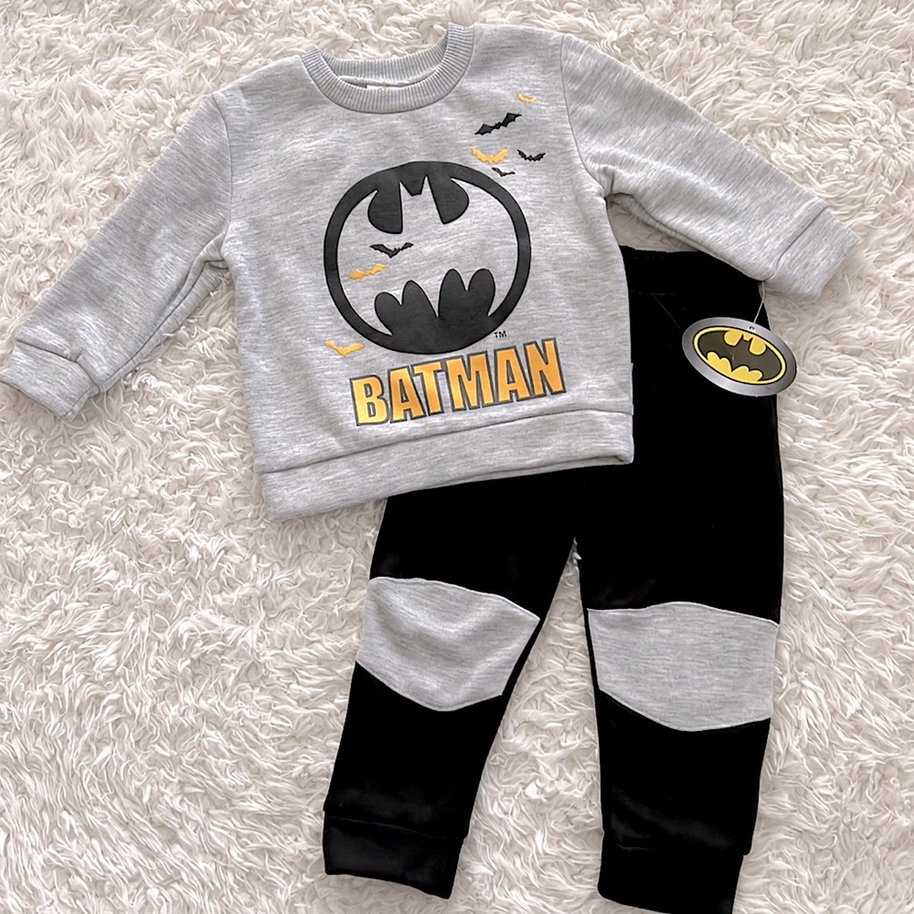 NWT Batman Kids Outfit 2T